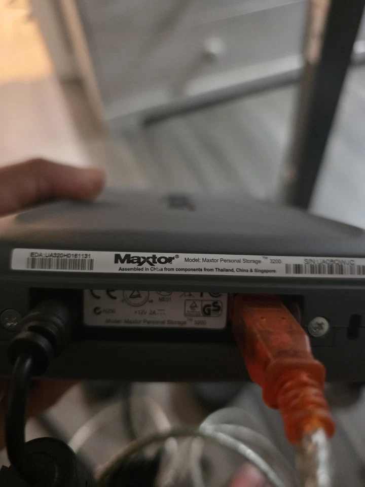 MAXTOR Personal Storage 3200 External Hard Drive 320GB w/ AC & USB Cable - Image 2 of 2