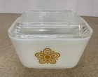 VTG PYREX  BUTTERFLY GOLD REFRIGERATOR DISH W/LID 501-B-1-1/2 Cup
