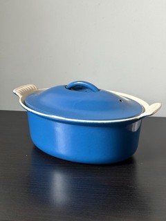 Vintage Le Creuset Size '22' Oval Casserole Dish in Blue