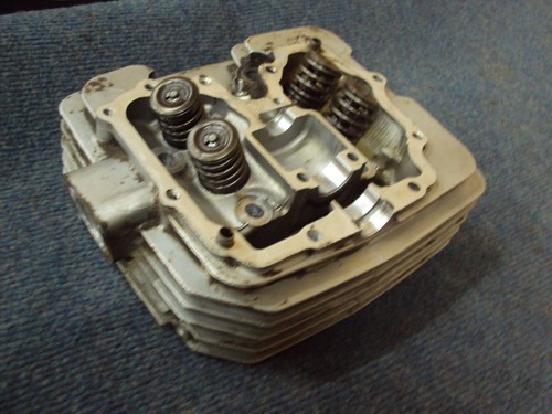 Honda ATC 350x Fourtrax 350 Head 85 86 87 88 89 - Picture 2 of 5