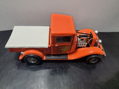 Road Legends 1934 Ford F-100 Pickup Pro Street Truck 1:18 Diecast Orange Flames - Picture 7 of 13