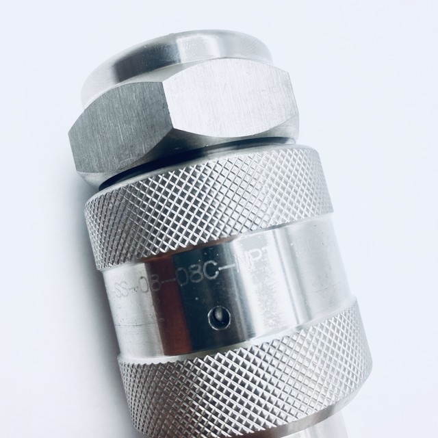 DNP CRSSS0808CNPT, 1/2" CRS SERIES QUICK COUPLING 316 SS, 15000PSI