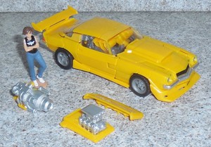 transformers studio series deluxe class rebekah's garage bumblebee with charlie exclusive figure