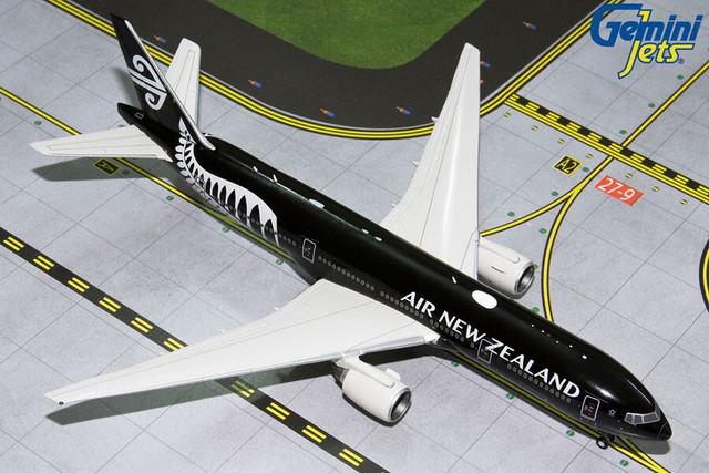 air new zealand toy plane