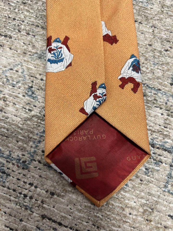 Guy Laroche vintage gold Kama Sutra embroidered critter preppy naughty necktie - image 3 of 4