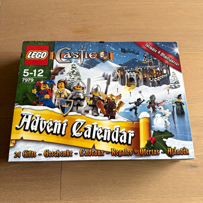 LEGO Castle Advent Calendar 7979 Adventskalender inkl. 9 Minifiguren