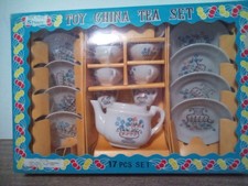 Vintage Straco 17 piece Toy China Tea Set made in Japan Floral Design