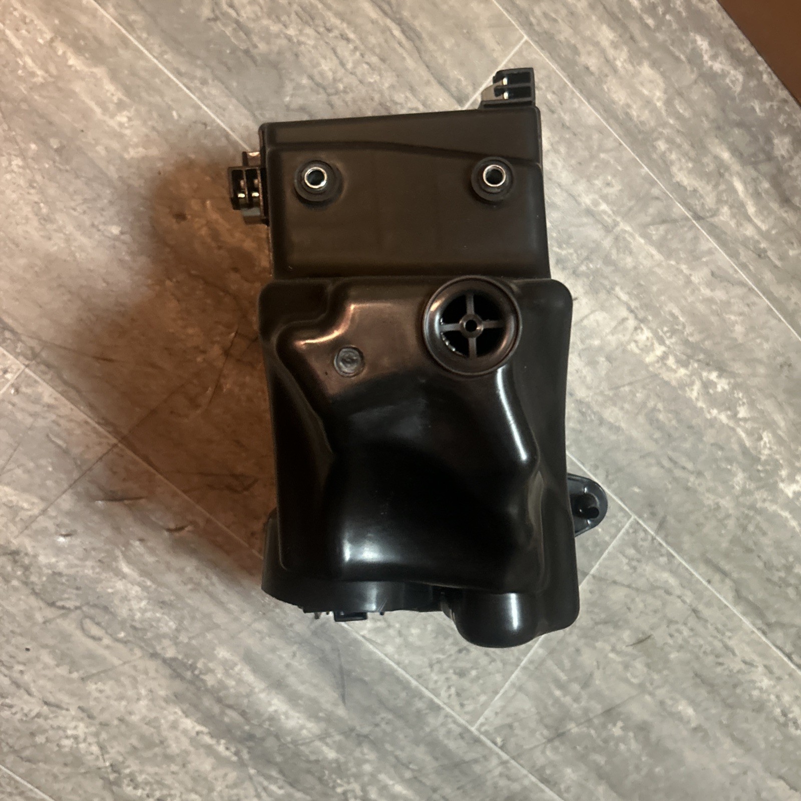 1x Air Intake Cleaner Box Housing 17700-37370 for Toyota Corolla LE 2020-21 1.8L