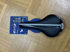 BBB Razer Anatomic BSD-63 W - schwarz, Wettkampfsattel.