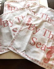 Cynthia Rowley By The Sea Place Mat LOT of 4 Unused Coral Seahorse Beach House