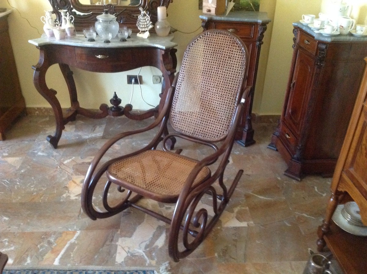 Thonet sedia a dondolo fine '800 legno curvato paglia di