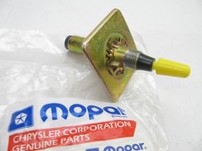 NEW - OEM Mopar 4671173 Manual Antenna Base M...