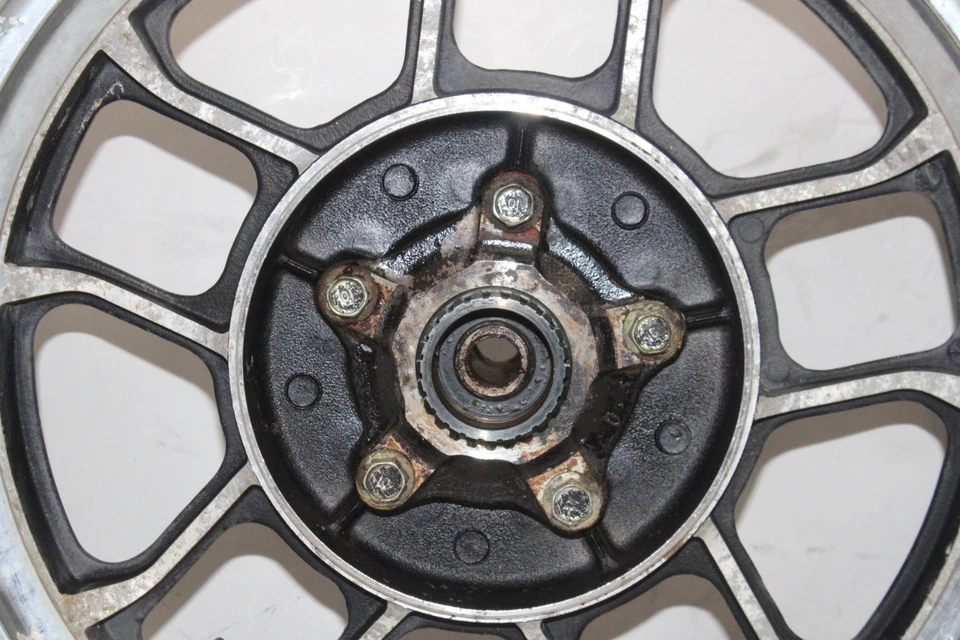 Llanta trasera Honda Shadow 700 VT700C 84-85 OEM Foto 2 de 4