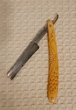 VINTAGE STRAIGHT EDGE BARBERS RAZOR WITH PEACOCK HANDLE