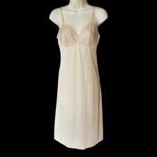 Vintage Vanity Fair Full Slip Womens 32L Nude Nylon Antron III Lace Trim
