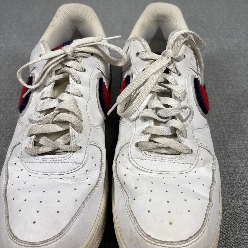 Nike Hombre Air Force 1 '07 LV8 Chenille Swoosh 2018 - 823511-106 Talla 12 Foto 3 de 4