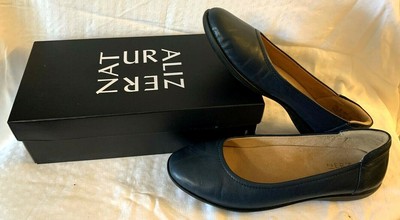 naturalizer flexy flats navy