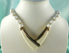 Lovely Cream Enamel  Gold Tone Elegant Beaded Necklace White Beads