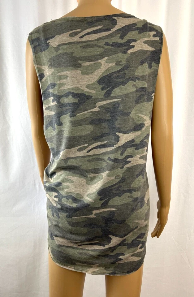 Women's Honey Punch Camo Tunic Tank Top w/ Front Knot, Raw Edges, Size Large - Image 4 of 4