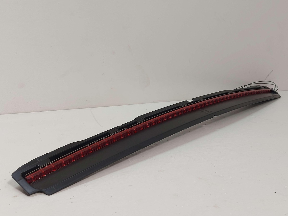 モンデールHS1 Amazon.com: Dorman 923-146 Center High Mount Stop Light