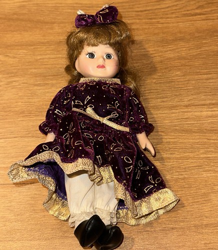 Porcelain Doll The Brass Key 16" Gold & Purple Faux Velvet Bow Pattern - Picture 9 of 14