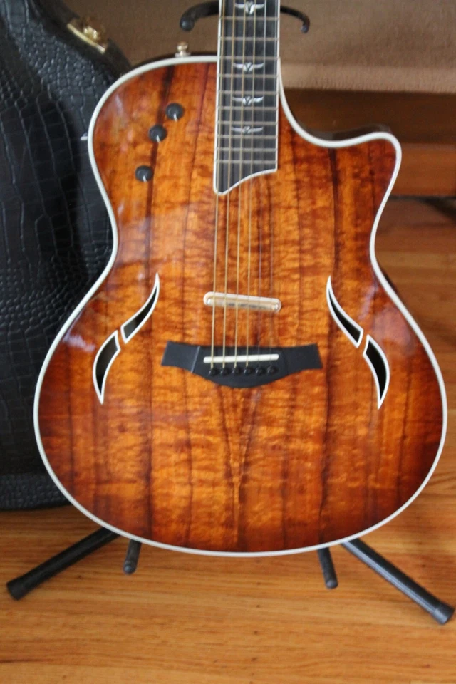 Guitarra Acústica TAYLOR 2006 ELÉCTRICA Thinline Hollowbody T5 C2 Brillo KOA Estuche HS Foto 2 de 4