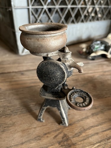 VINTAGE 1930S ARCADE TOY MCCORMICK DEERING CREAM SEPARATOR CAST IRON - 第 1/4 張圖片