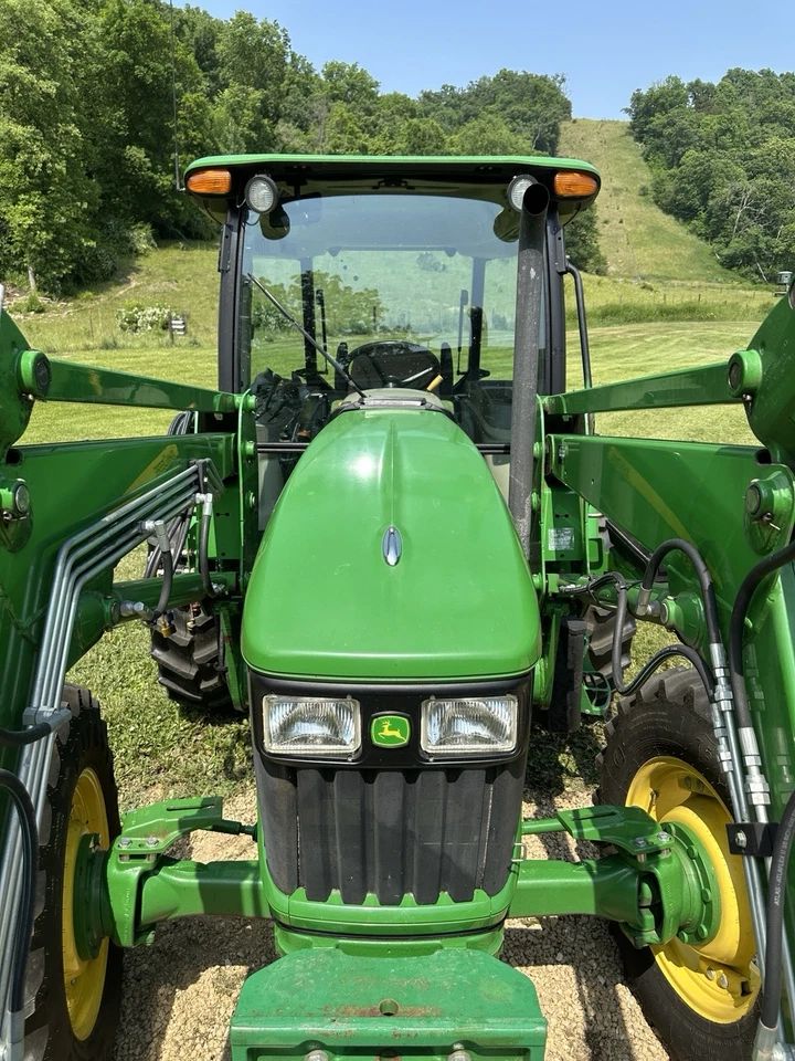 John Deere 5083E 2012 cargador de cabina 4x4 Foto 3 de 4