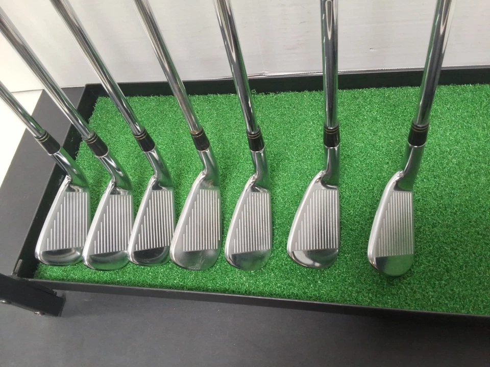 Juego de hierro diestro TaylorMade R9 TOUR RST 4-PW KBS eje de acero - (7i es un eje de 90) Foto 3 de 4