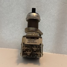 Allen-Bradley 800H-JP2KB7# heavy-duty selector switch NOS