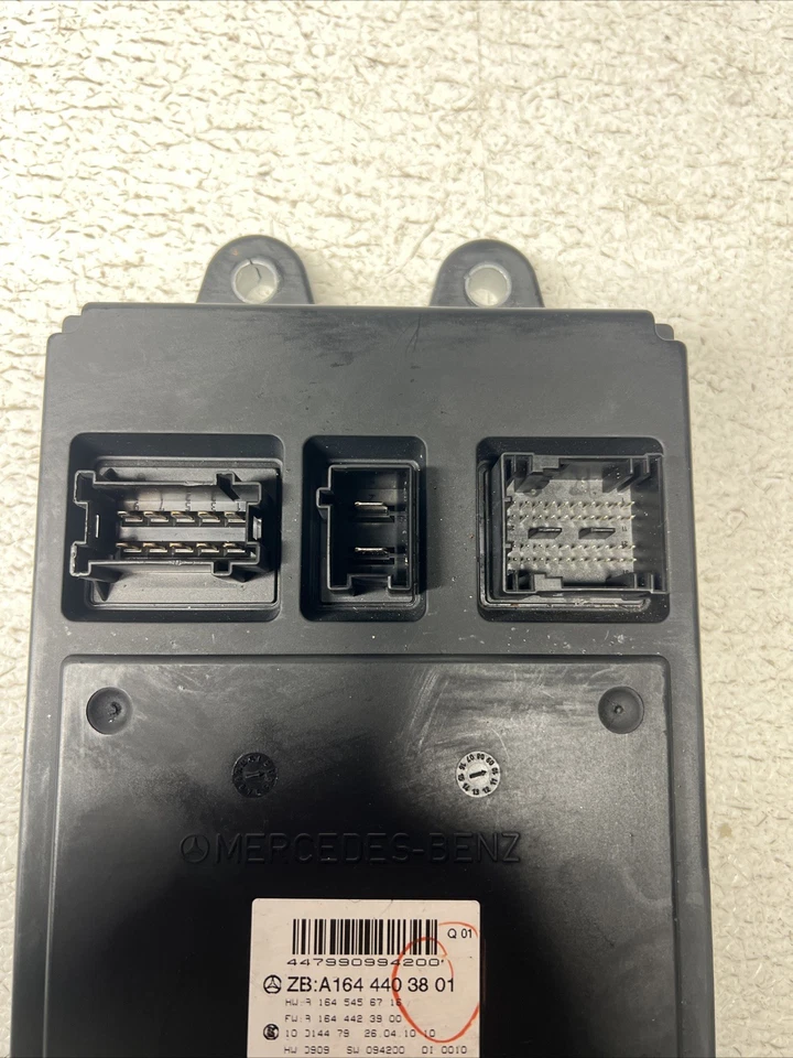 Módulo de controle dianteiro SAM 2006-2012 Mercedes GL450 ML350 A1644403801 FABRICANTE DE EQUIPAMENTO ORIGINAL - Imagem 4 de 4
