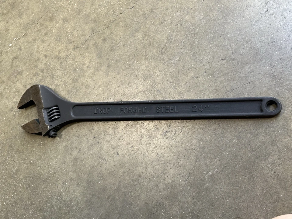 Llave Ajustable 24" 2-1/2" Max Mandíbula Apertura Gota Llave de Acero Forjado Aleación Foto 3 de 4