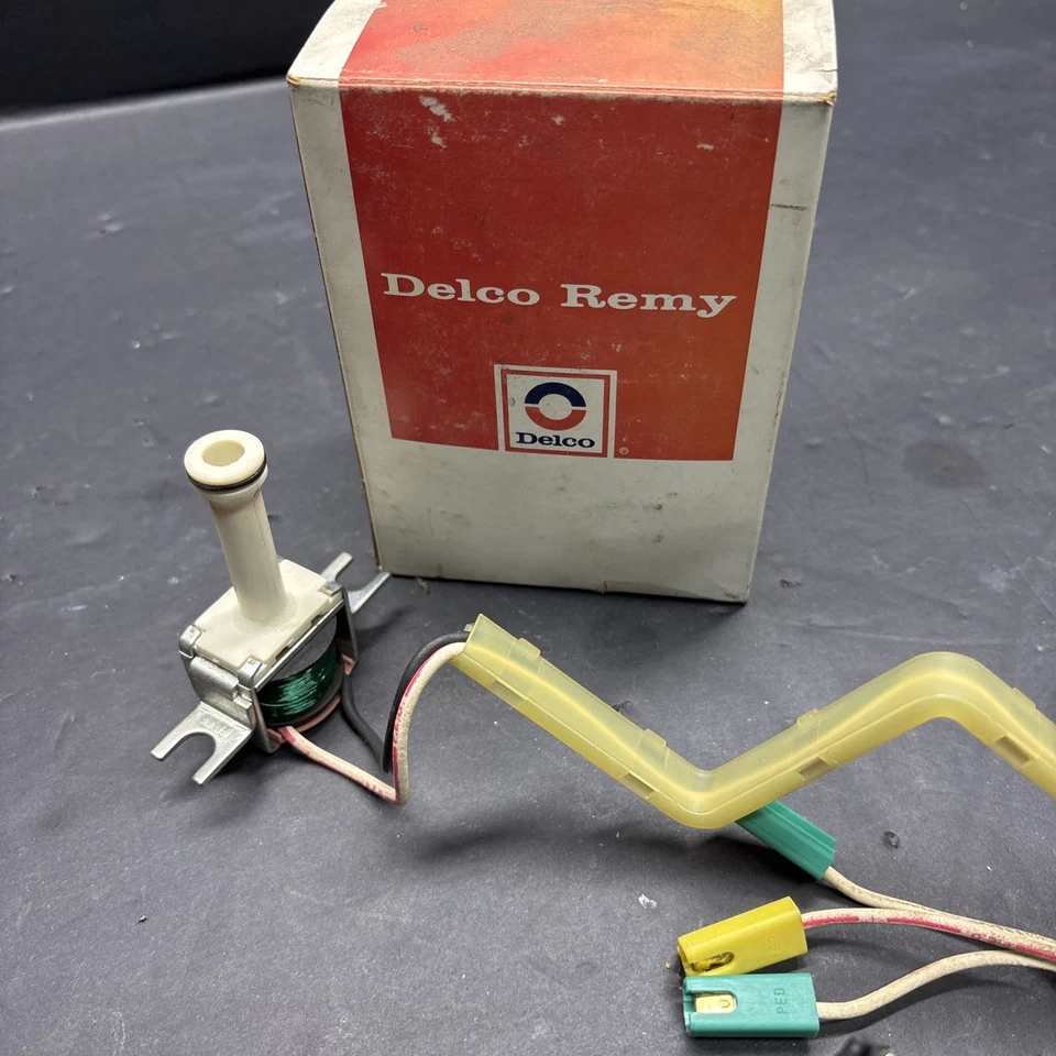 Nuevo de Lote Antiguo GMC 1985-86 Chevrolet GMC Camión Ligero Transmisión Solenoide GM #8654194 Delco Foto 3 de 4