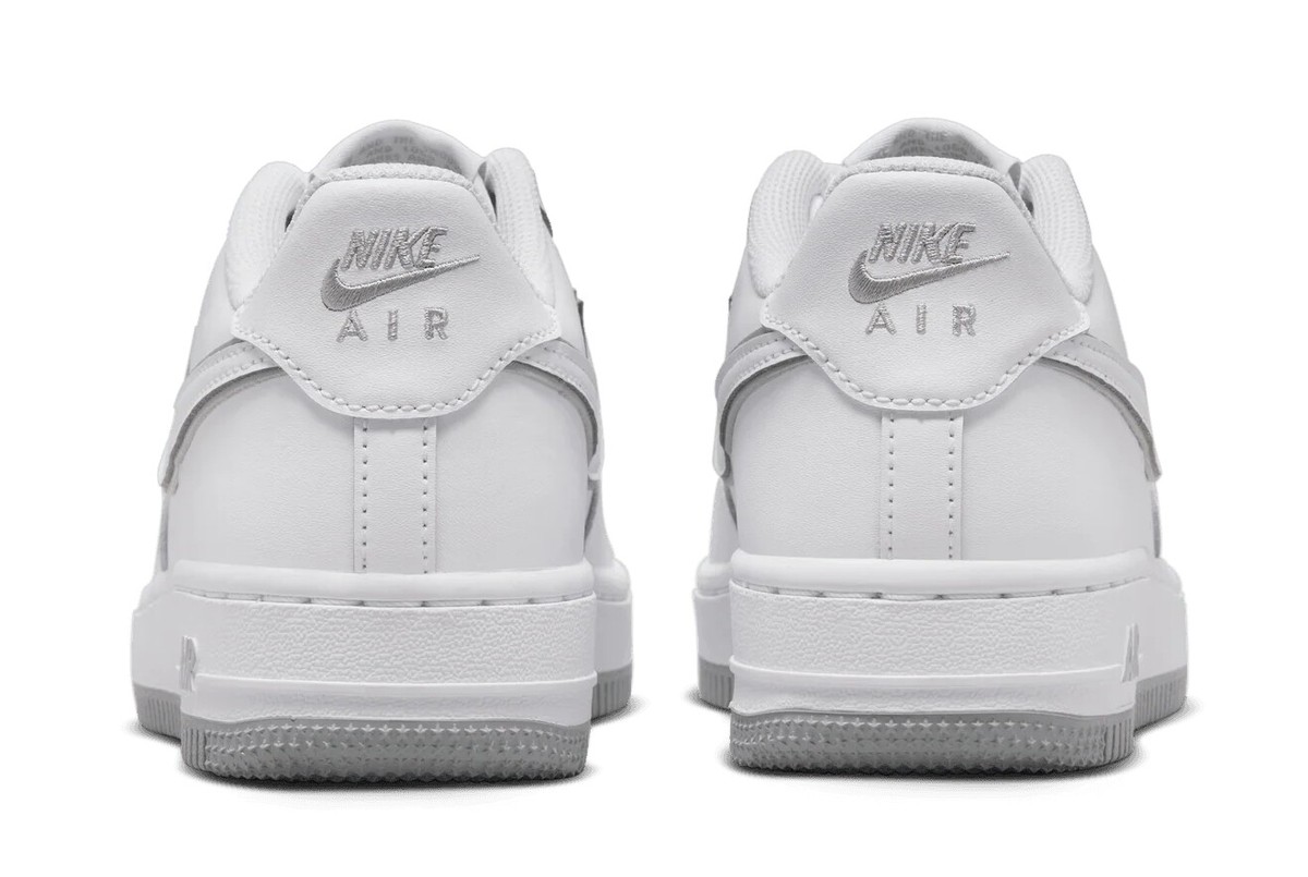 ★期日限定セール★ Nike Air Force1 [DX5805-100] ☆期日限定セール☆ Nike Air Force1 [DX5805-100] - メルカリ