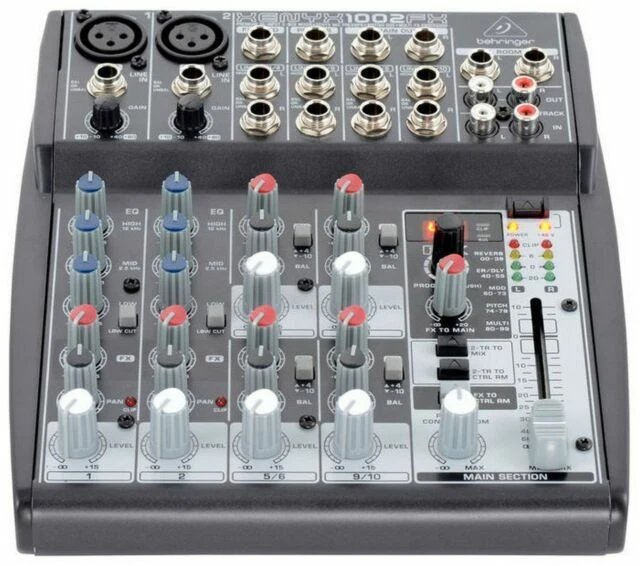 Mixer Behringer per studio e registrazione musicale professionale