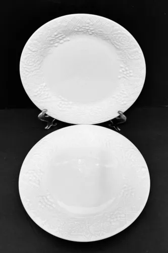 Gibson Designs Four Seasons Two Dinner Plates 10 5/8 Inch Embossed Fruit Rim