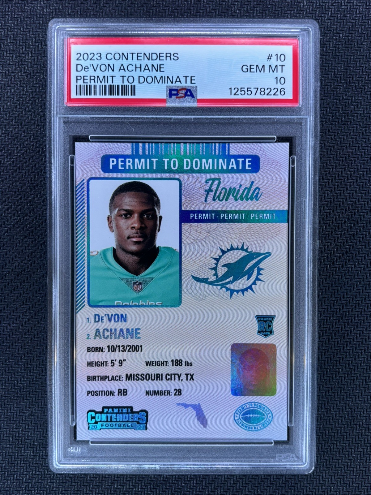 2023 PANINI CONTENDERS DEVON ACHANE ROOKIE PERMIT TO DOMINATE CASE HIT SP PSA 10