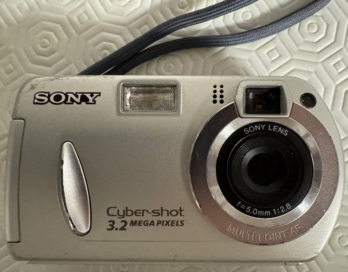 Buy Sony Cyber-shot DSC-P32 3.2MP Digital Camera - Silver online