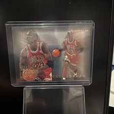 Fleer 1993-94 Living Legends Michael Jordan Chicago Bulls #4 Insert