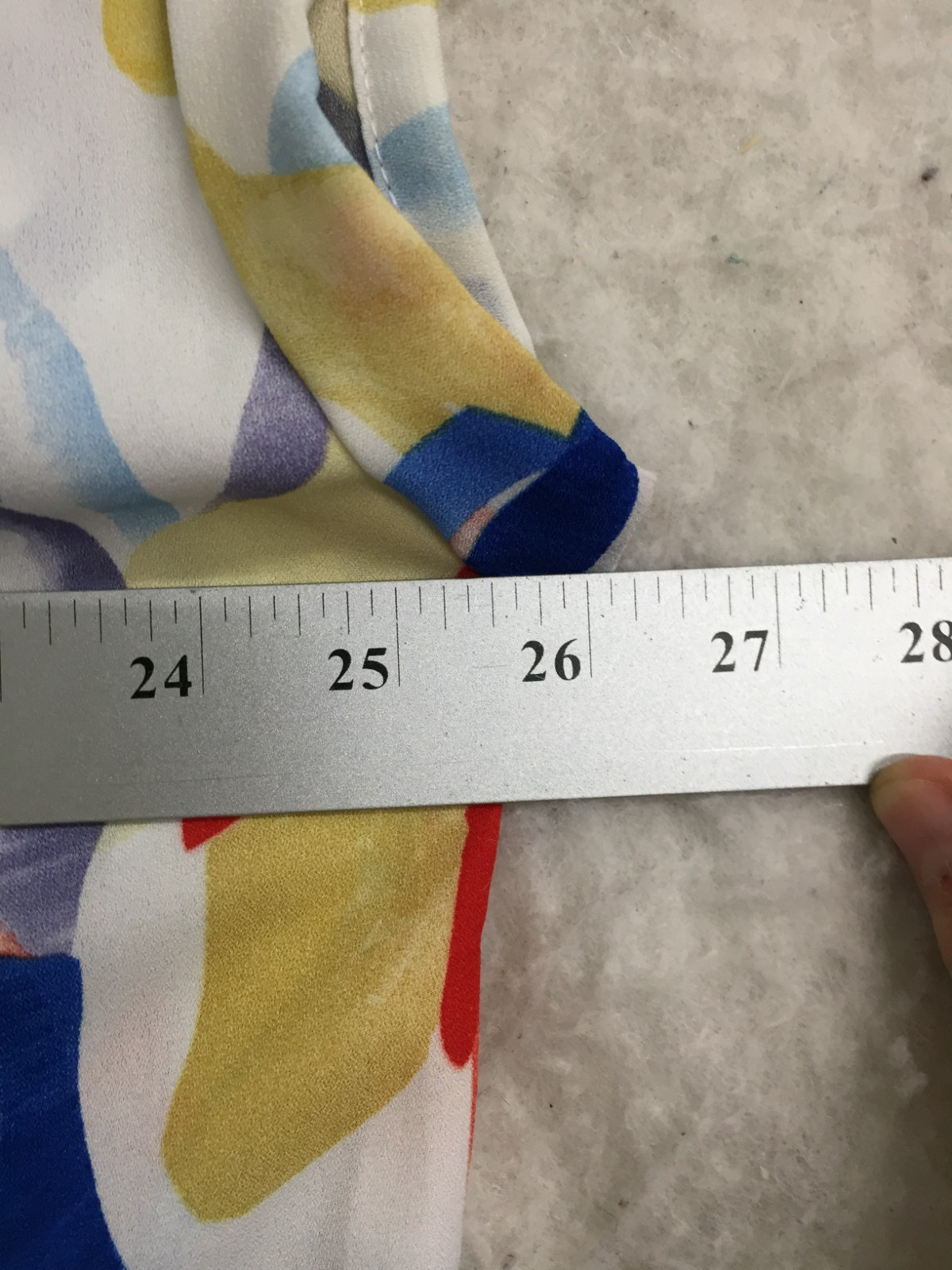 89th + Madison Blouse Womens XL Multicolor Wavy Sleeveless 1/4 Zip V Neck