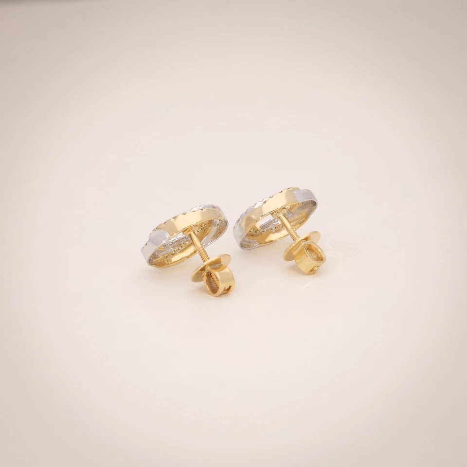 Pendientes de diamantes de oro amarillo de 18 quilates | Diamantes verdes y naranjas | Brillo de 2 tonos Foto 3 de 4