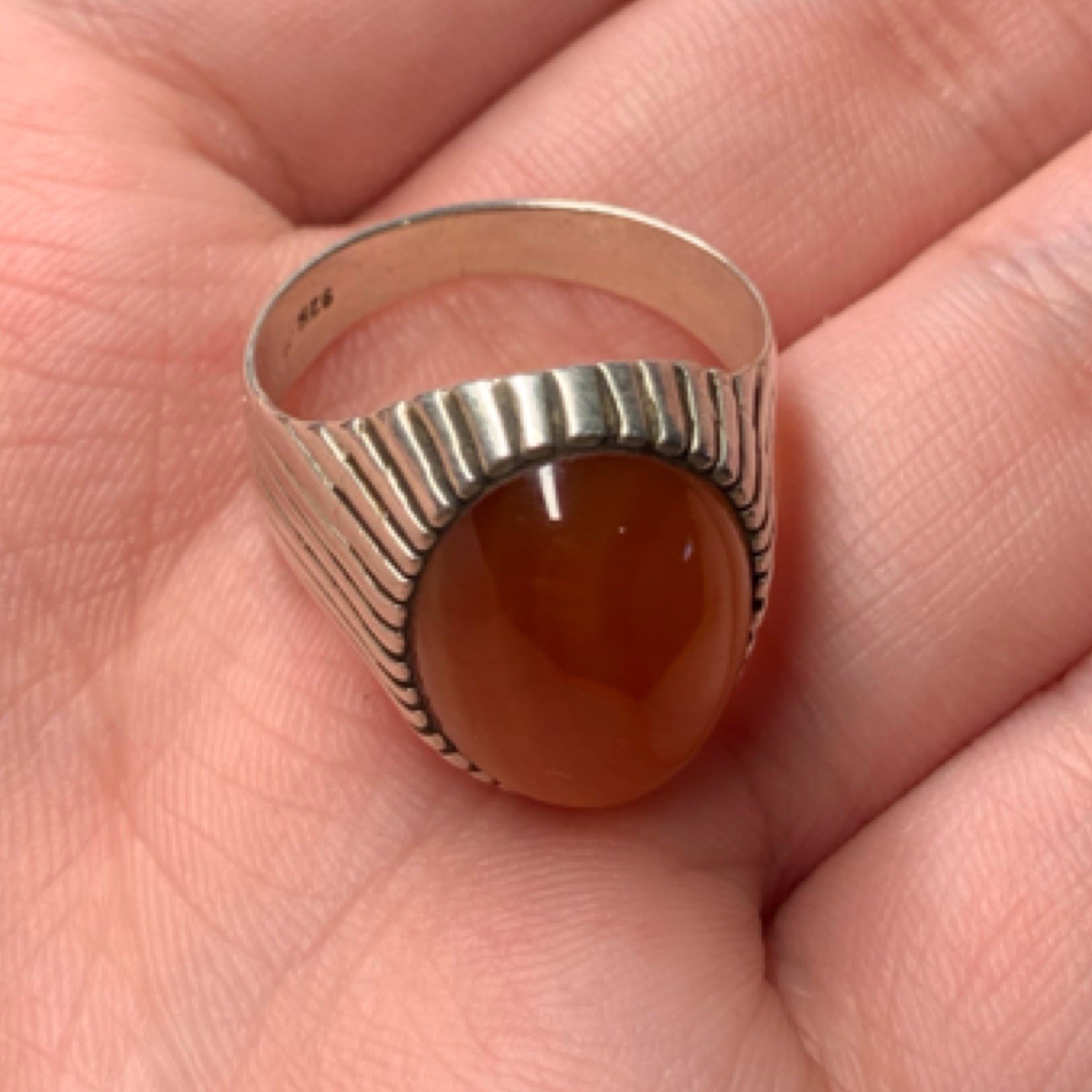 Classic Vintage Solid Silver Ring Featuring Polis… - image 9