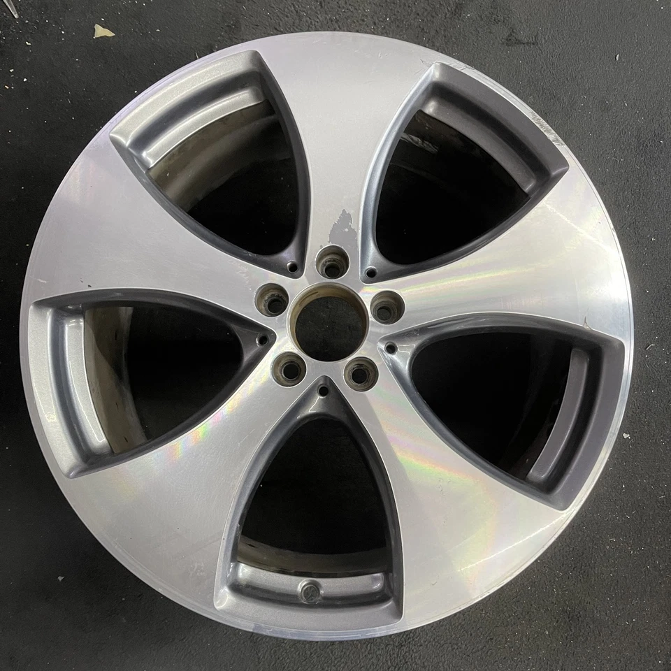 Llanta gris Mercedes-Benz 20x9 clase Gle OEM stock de fábrica 2016-2019 Foto 2 de 4