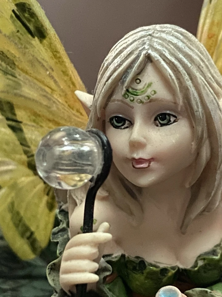 FATA DEI FIORI ORIGINAL FAIRYLAND LES ALPES CON BOLLE DI SAPONE 12X16X7 cm CIRCA - Immagine 4 di 4