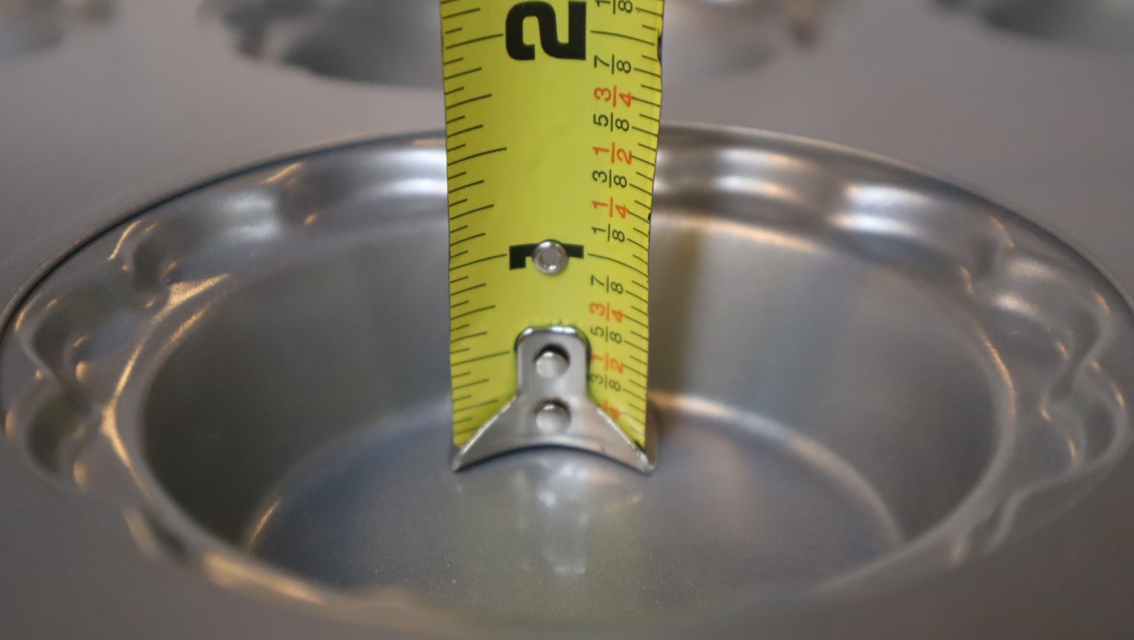 Pampered Chef Tart Cupcake Pan Mini Pie Nonstick Silver/Blue