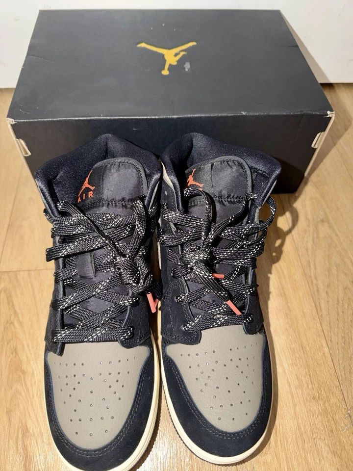 Jordan Air Jordan 1 Mid baskets homme montantes noir/gris EU 38,5 - Photo 3/4