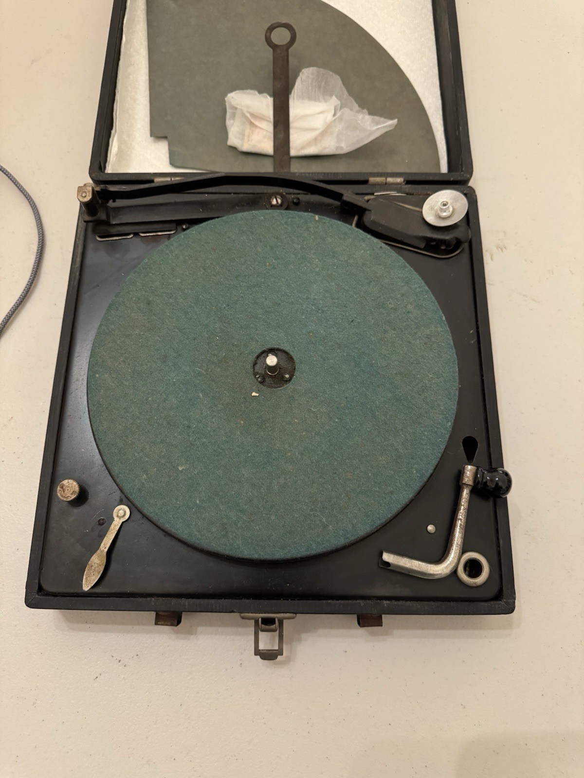 Polly Portable Phonograph Circa 1922 *WORKS LIKE 1922*