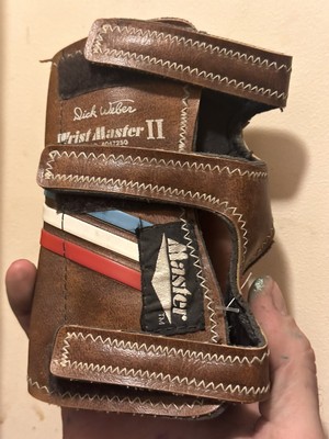 master 2 bowling wrist support