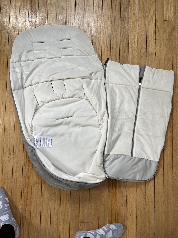 Diono Quantum Classic All Weather Footmuff To Protect Your Baby In