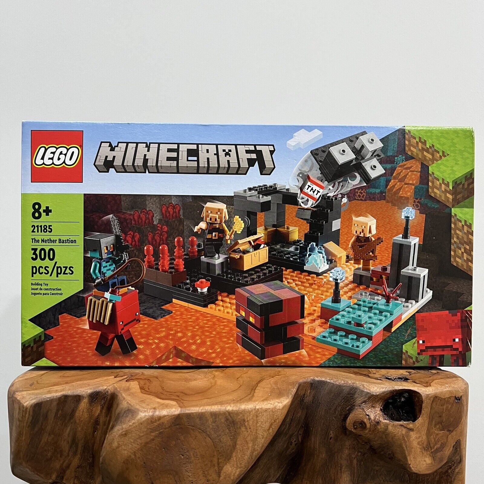 LEGO Minecraft: The Nether Bastion (21185)